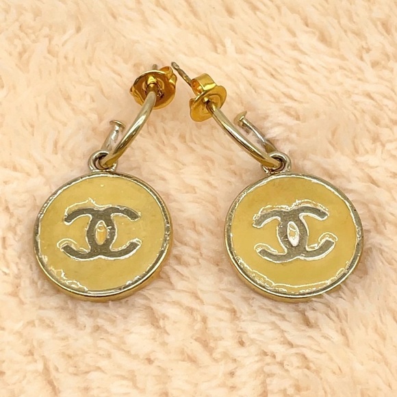 Authentic Chanel Swing Coco Gold Earrings - Picture 1 of 16